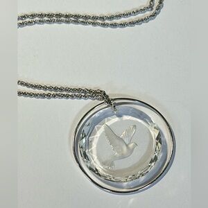 Vintage Hallmark Cards Crystal Intaglio Peace Dove Silvertone Necklace